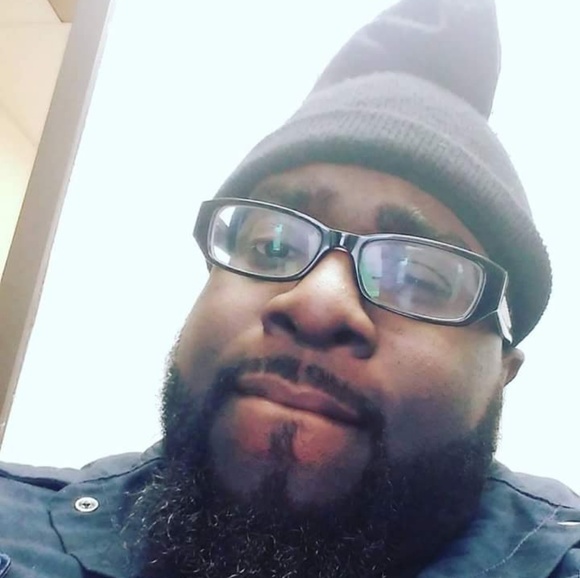 Meet your Posher, James - Picture 1 of 1